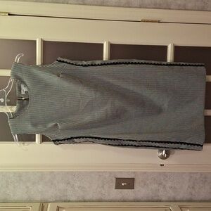 "CALVIN KLEIN" Women's Sz 14, black and white houndstooth sleeveless dress.